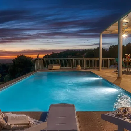 Guesto With Private Pool By Mindyourvilla *