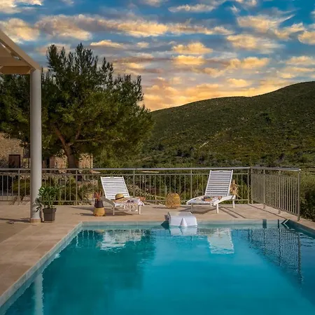 Guesto With Private Pool By Mindyourvilla *