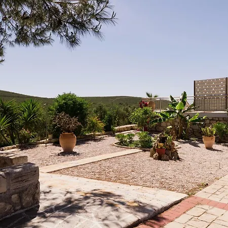 Guesto With Private Pool By Mindyourvilla * Anafonítria