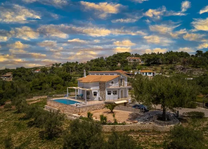 Guesto With Private Pool By Mindyourvilla Villa